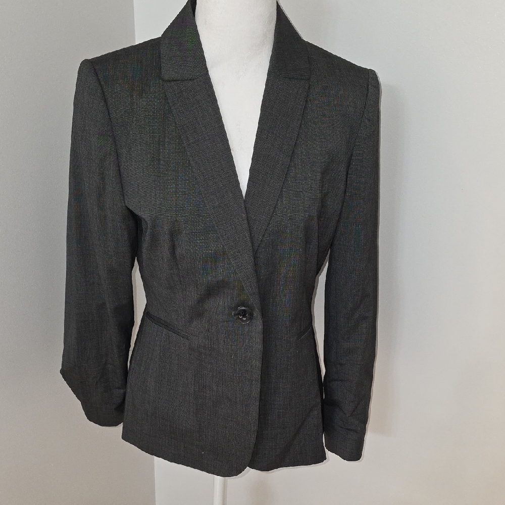 Elegant Charcoal Blazer for Women